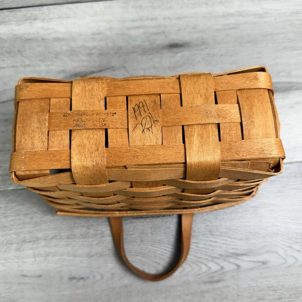 Vintage 1991 Longaberger Hanging Basket Small Brown Wall Organizer 8 inch